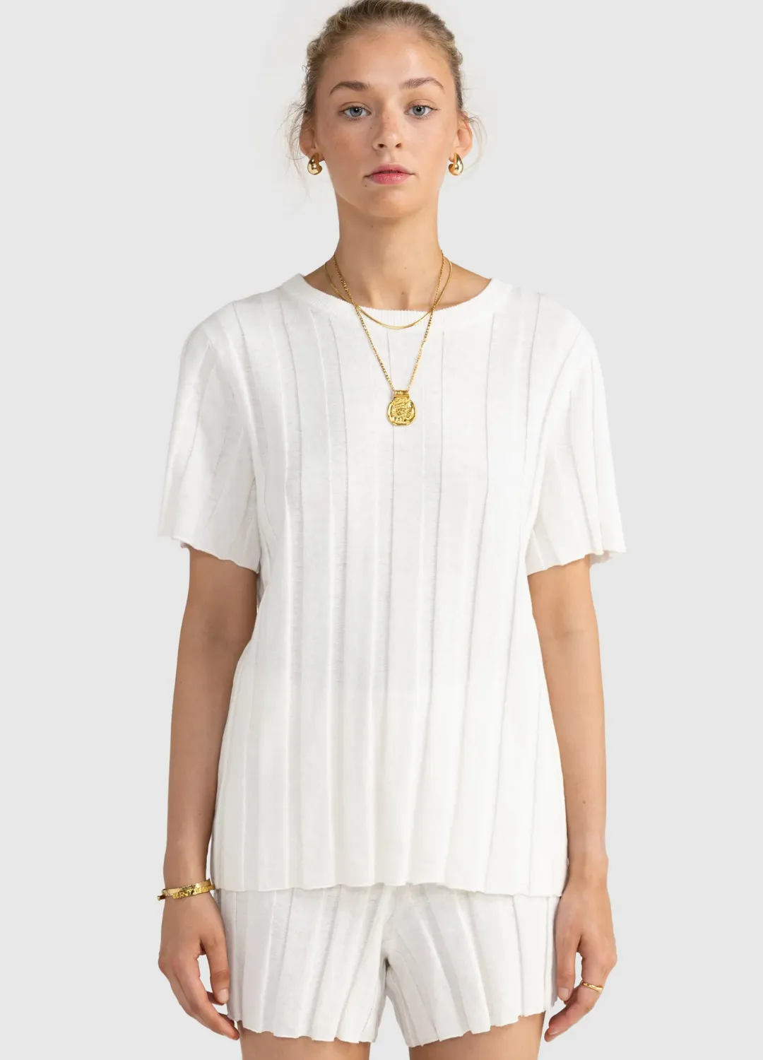 Amara Relaxed Knit Shorts (White)