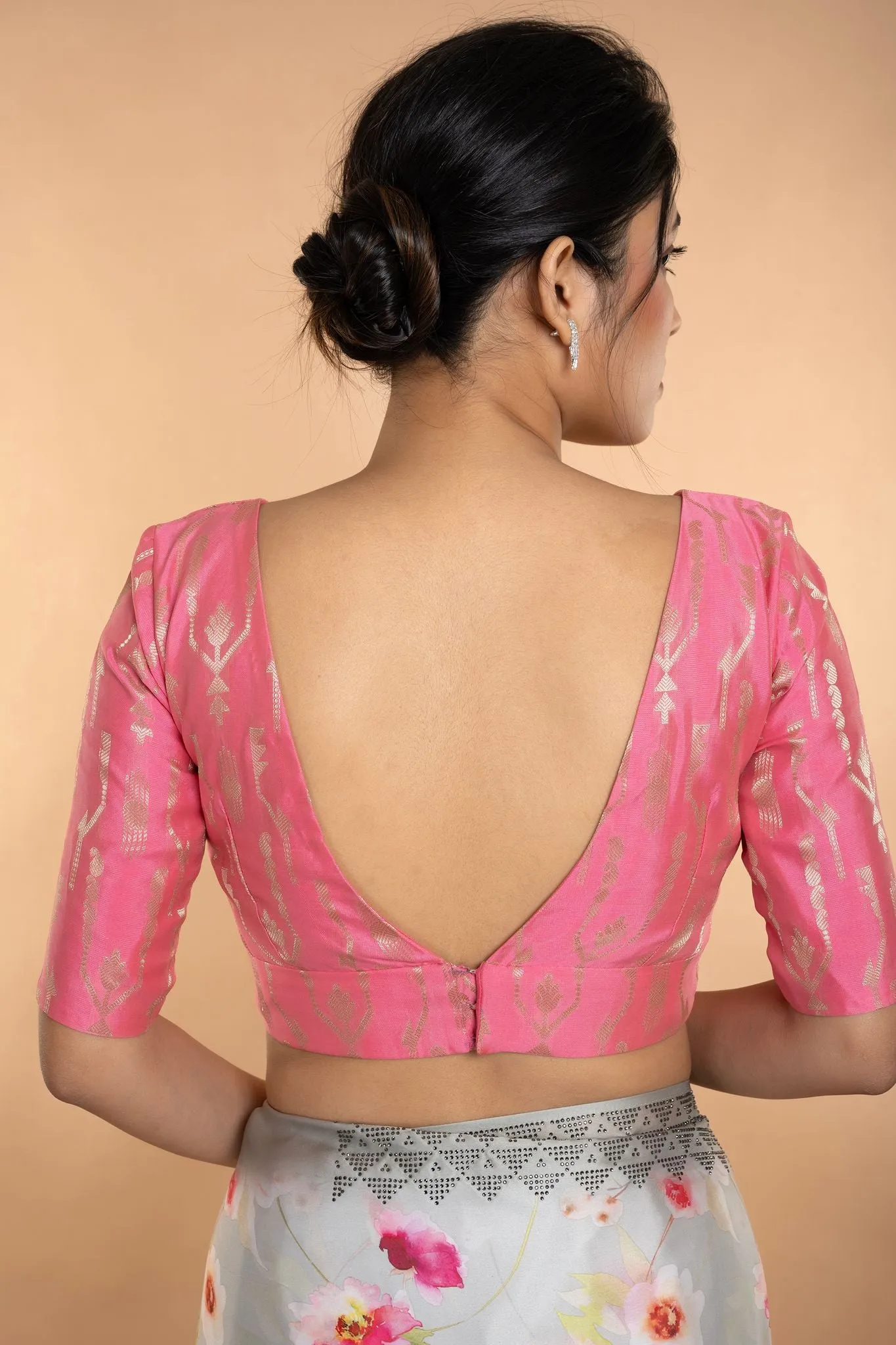 Light Pink V-Neckline Brocade Blouse with Elbow Sleeves