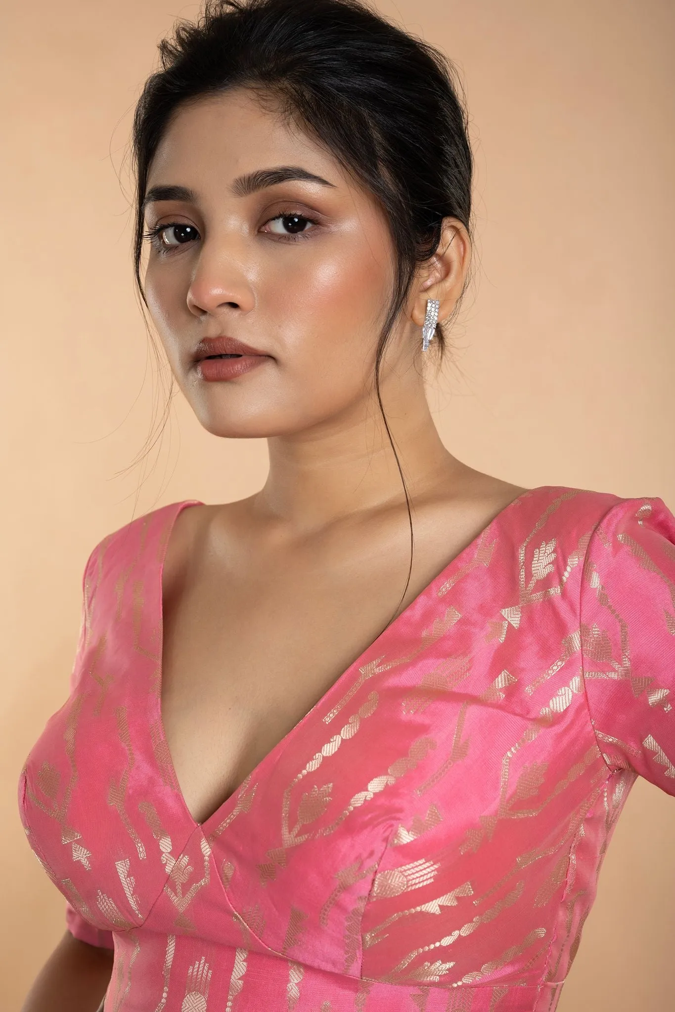 Light Pink V-Neckline Brocade Blouse with Elbow Sleeves
