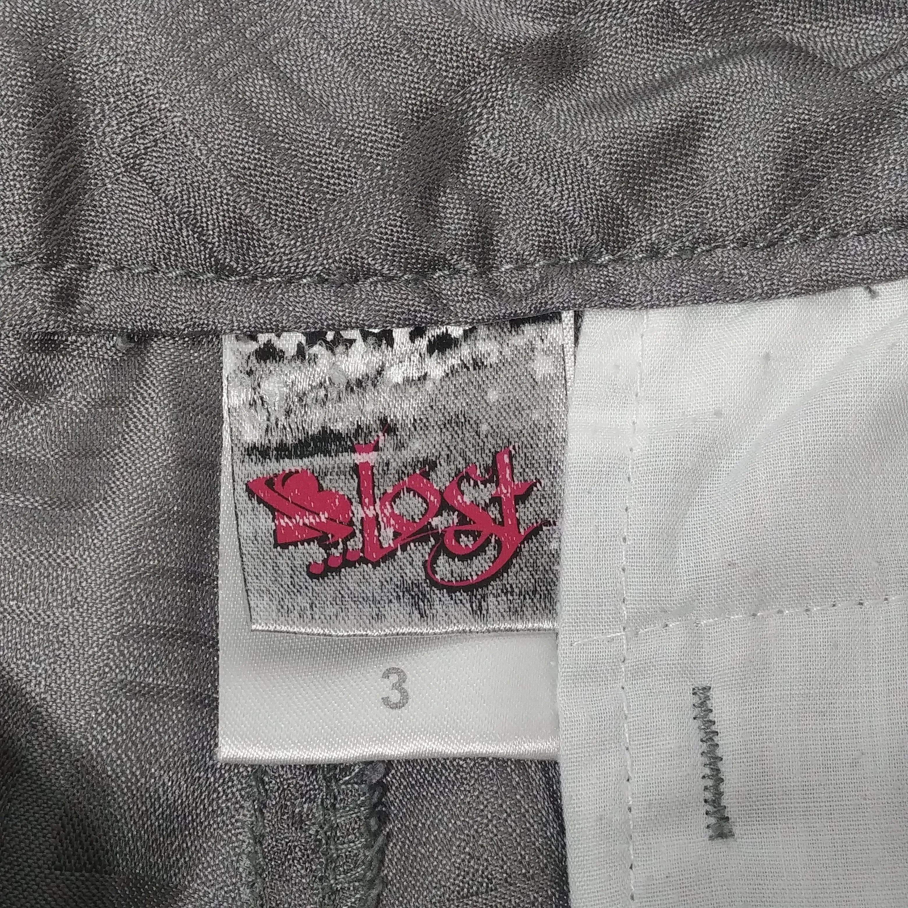 Lost Womens Bermuda Shorts - Size 3 - Pre-owned - DFTC98