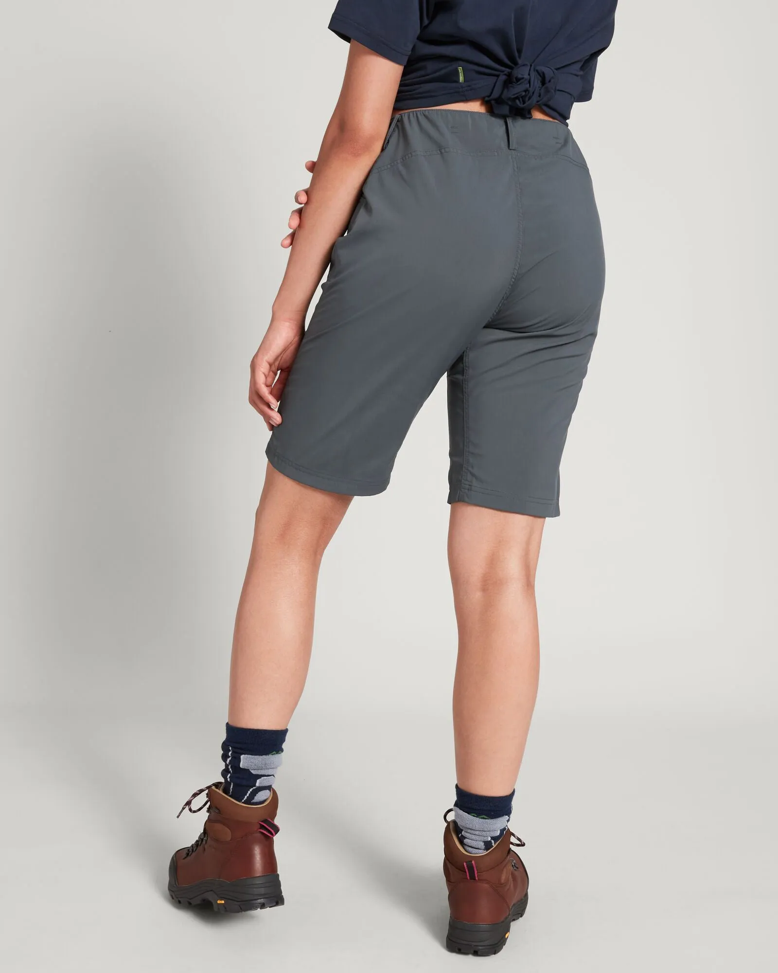 Praca Women's Hiking Shorts - Granite
