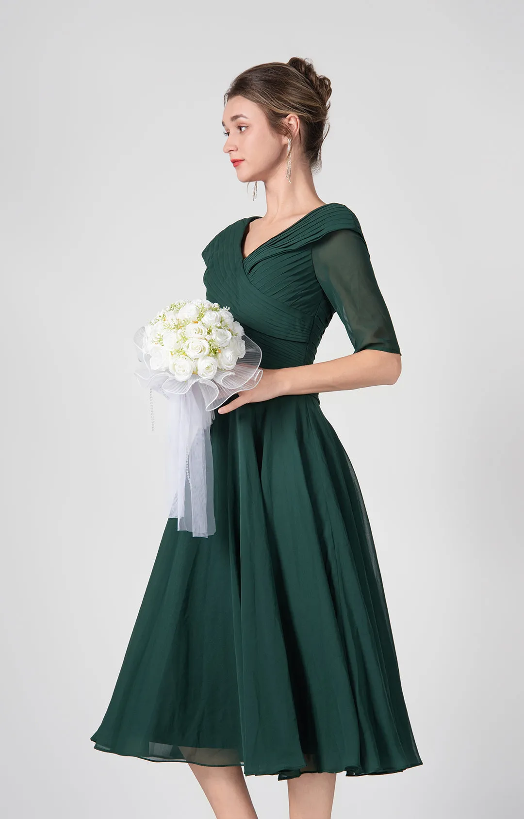 V-Neck Pleated A-Line Mother of the Bride Midi Dresses